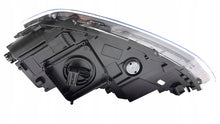 Laden Sie das Bild in den Galerie-Viewer, Frontscheinwerfer VW Polo 2G1941036K LED Rechts Scheinwerfer Headlight