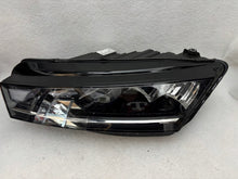 Laden Sie das Bild in den Galerie-Viewer, Frontscheinwerfer Skoda Octavia I 5E4941015 5E4941016 LED Links Headlight SCH8214571989zi