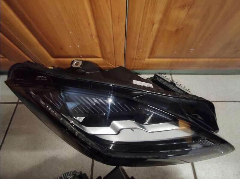Frontscheinwerfer Jaguar E-Pace J9C3-13W029-ED J9C3-13W030-ED LED Ein Satz SCH7230674512ru