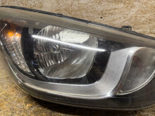 Load image into Gallery viewer, Frontscheinwerfer Hyundai I20 Ein Satz Scheinwerfer Headlight
