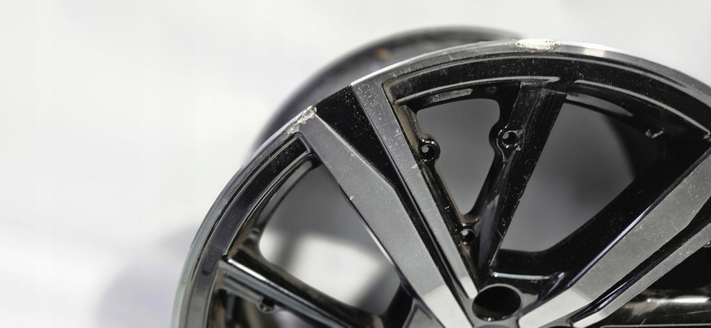 1x Alufelge 18 Zoll 8.0" 5x108 48ET Glanz Silber 9835058180 Peugeot 308 Iii