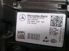 Laden Sie das Bild in den Galerie-Viewer, Frontscheinwerfer Mercedes-Benz W247 A2479065006 LED Rechts Headlight