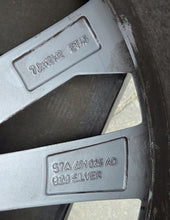 Laden Sie das Bild in den Galerie-Viewer, 1x Alufelge 18 Zoll 7.0" 5x112 45ET 57A601025AS Skoda Karoq Rim Wheel FEL1148236351py