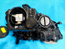 Laden Sie das Bild in den Galerie-Viewer, Frontscheinwerfer Mercedes-Benz W164 A1648203759 Bi-Xenon Links Headlight SCH6695687726kl