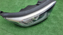 Load image into Gallery viewer, Frontscheinwerfer Kia Stonic LED Rechts Scheinwerfer Headlight