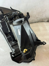 Load image into Gallery viewer, Frontscheinwerfer Renault Master 260105567R Rechts Scheinwerfer Headlight