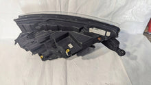Laden Sie das Bild in den Galerie-Viewer, Frontscheinwerfer Skoda Kamiq 658941015B 00020104011377706 Links Headlight SCH6070173799lb
