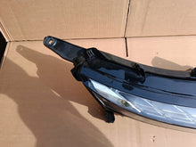 Load image into Gallery viewer, Frontscheinwerfer Mitsubishi Eclipse Cross EDM922-06010 Full LED Rechts