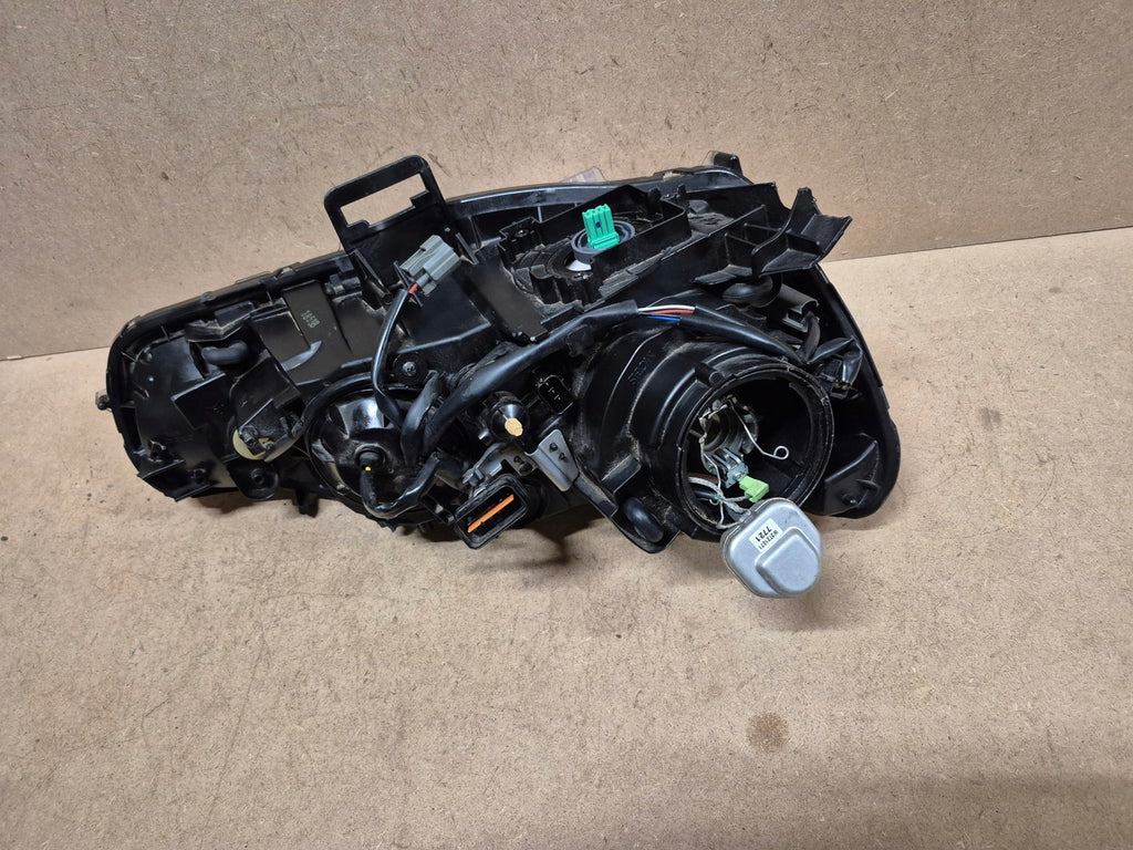 Frontscheinwerfer Mitsubishi Outlander 8301C4-11 Xenon Links Headlight