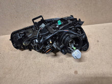 Laden Sie das Bild in den Galerie-Viewer, Frontscheinwerfer Mitsubishi Outlander 8301C4-11 Xenon Links Headlight