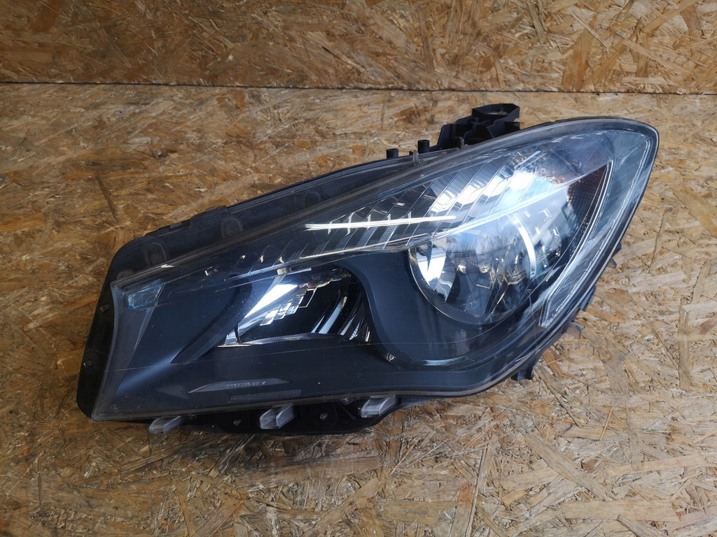 Frontscheinwerfer Mercedes-Benz Cla A1178200361 Ein Stück (Rechts oder Links) SCH2161335424lj