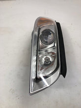 Load image into Gallery viewer, Frontscheinwerfer Volvo V70 III 31214348 Xenon Rechts Scheinwerfer Headlight SCH9901181516cs