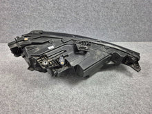Laden Sie das Bild in den Galerie-Viewer, Frontscheinwerfer Audi A3 8Y0941035F LED Links Scheinwerfer Headlight SCH9520453901vy