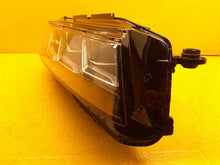 Laden Sie das Bild in den Galerie-Viewer, Frontscheinwerfer VW Touareg 761941082P LED Rechts Scheinwerfer Headlight