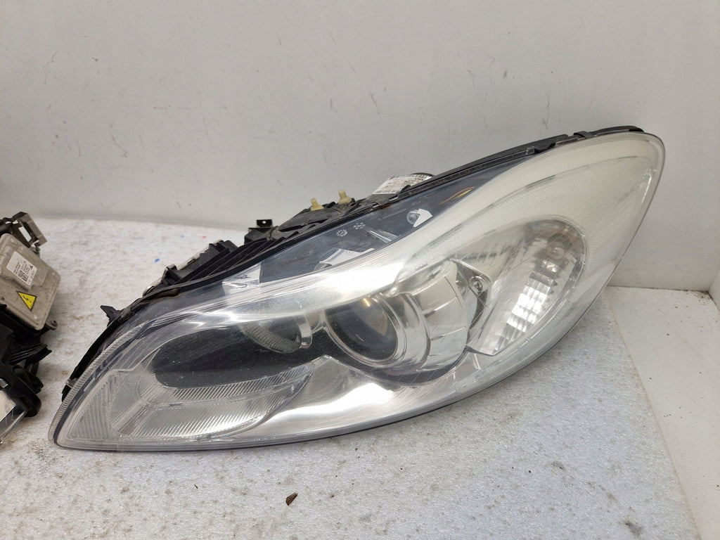 Frontscheinwerfer Volvo C30 31299818 31299819 LE08A6184 Xenon Rechts oder Links SCH6245034130rg