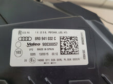 Laden Sie das Bild in den Galerie-Viewer, Frontscheinwerfer Audi Q5 8R0941032C Xenon Rechts Scheinwerfer Headlight SCH3313563080es