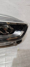 Laden Sie das Bild in den Galerie-Viewer, Frontscheinwerfer Renault Captur I 260107244R LED Rechts Scheinwerfer Headlight SCH4731756427uv