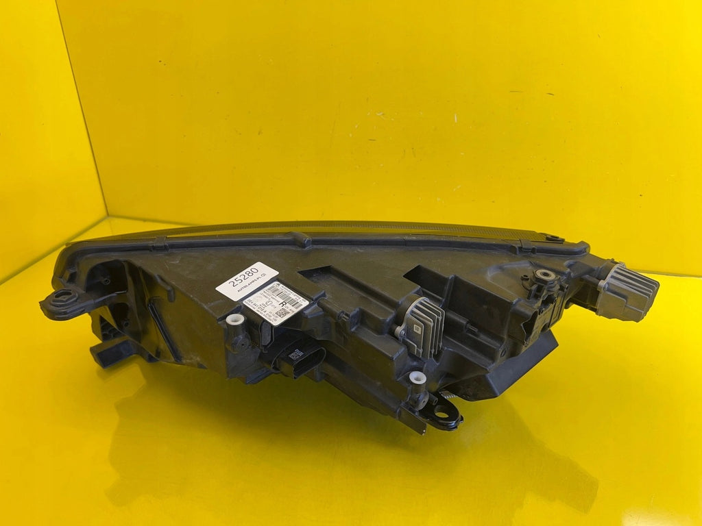 Frontscheinwerfer Skoda Octavia IV 5E4941016A Full LED Rechts Headlight SCH2566197921ly