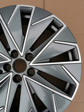 Laden Sie das Bild in den Galerie-Viewer, 1x Alufelge 17 Zoll 658601025AA Skoda Scala Kamiq Rim Wheel FEL7243616460tn