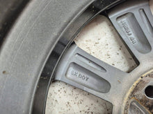 Laden Sie das Bild in den Galerie-Viewer, 1x Alufelge 15 Zoll 4x100 Mitsubishi Colt I Rim Wheel FEL6480300966kq