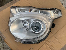 Laden Sie das Bild in den Galerie-Viewer, Frontscheinwerfer Citroën C1 II B000864080 Links Scheinwerfer Headlight