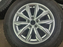 Laden Sie das Bild in den Galerie-Viewer, 4x Alufelge 17 Zoll 7.0" 5x112 34ET Glanz Silber 80A601025J Audi Q5 A3 I FEL7653894843hj