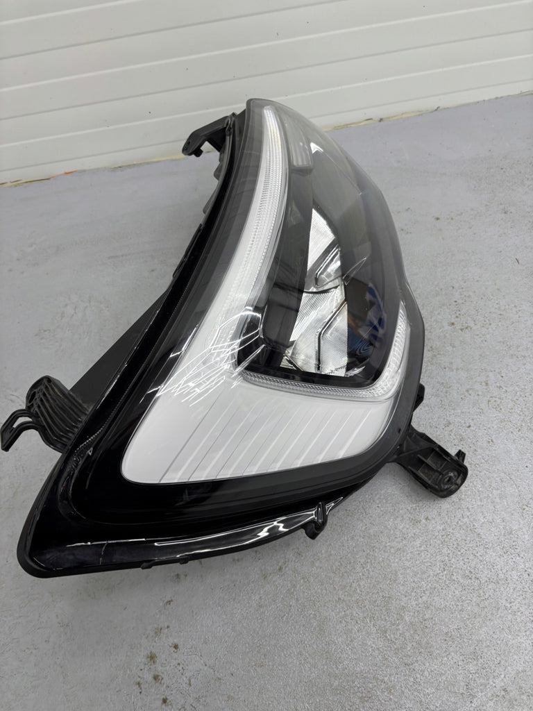 Frontscheinwerfer Opel Movano B Master III 260105567R Rechts Headlight SCH8496090640ku