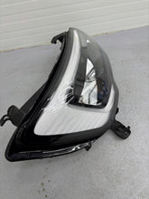 Laden Sie das Bild in den Galerie-Viewer, Frontscheinwerfer Opel Movano B Master III 260105567R Rechts Headlight SCH8496090640ku
