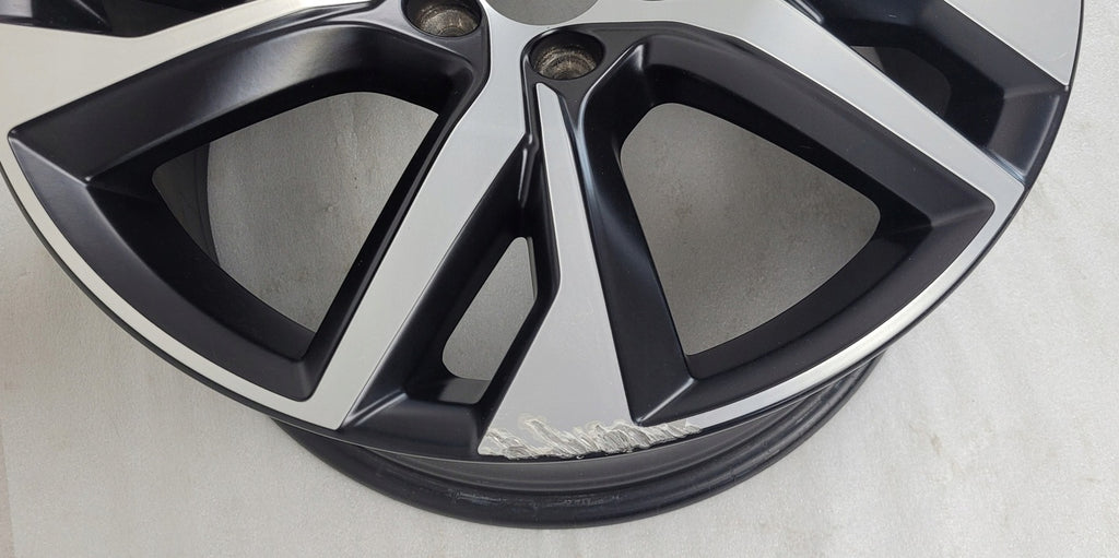 1x Alufelge 18 Zoll 8.0" 5x108 42ET 31471482 Volvo S60 V60 Xc90 Xc60 Ii