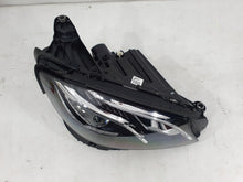Laden Sie das Bild in den Galerie-Viewer, Frontscheinwerfer Mercedes-Benz W213 A21390640-04 Full LED Rechts Headlight SCH1053300818bn