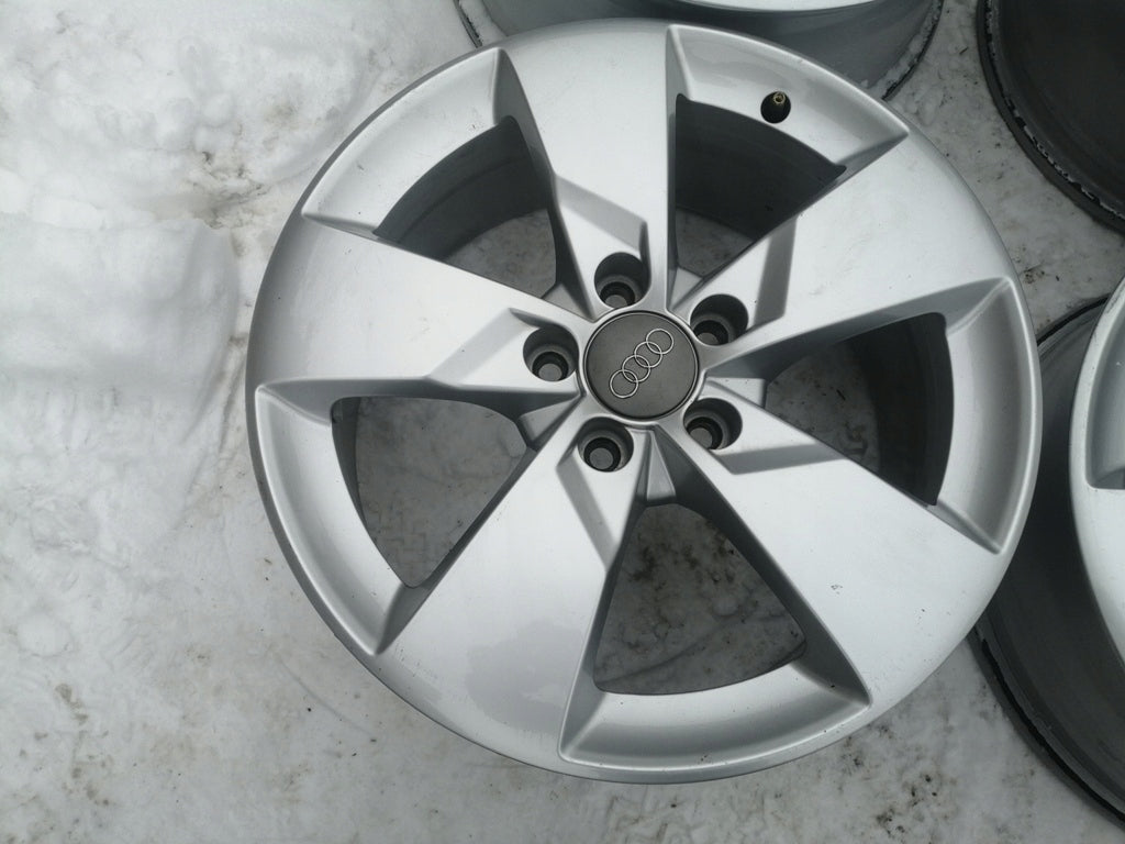4x Alufelge 17 Zoll 7.0" 5x112 47ET Silber 8S0601025J Audi A6 A4 Rim Wheel FEL5219278112up
