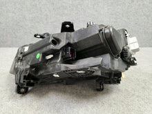 Laden Sie das Bild in den Galerie-Viewer, Frontscheinwerfer Audi Q2 81A941012 LED Rechts Scheinwerfer Headlight SCH9982380742ap
