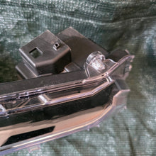 Laden Sie das Bild in den Galerie-Viewer, Frontscheinwerfer Toyota Corolla 81150-02860 Rechts Scheinwerfer Headlight SCH6270922217qu