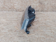 Laden Sie das Bild in den Galerie-Viewer, Frontscheinwerfer Skoda Fabia III 6V1941016B Rechts Scheinwerfer Headlight SCH3840848008dz