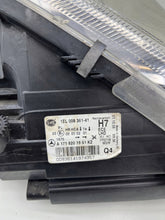 Laden Sie das Bild in den Galerie-Viewer, Frontscheinwerfer Mercedes-Benz Slk R171 A1718201961 Links Headlight SCH7984672739sd