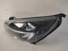 Laden Sie das Bild in den Galerie-Viewer, Frontscheinwerfer Ford Focus JX7B-13E015-CE Full LED Rechts oder Links SCH8180523613iz