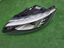 Laden Sie das Bild in den Galerie-Viewer, Frontscheinwerfer Audi Q7 4L0941003AD Xenon Ein Stück (Rechts oder Links) SCH3594238386uv