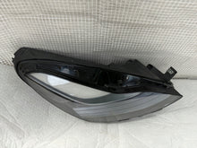 Laden Sie das Bild in den Galerie-Viewer, Frontscheinwerfer Tesla Model 3 1514953-00-D Rechts Scheinwerfer Headlight