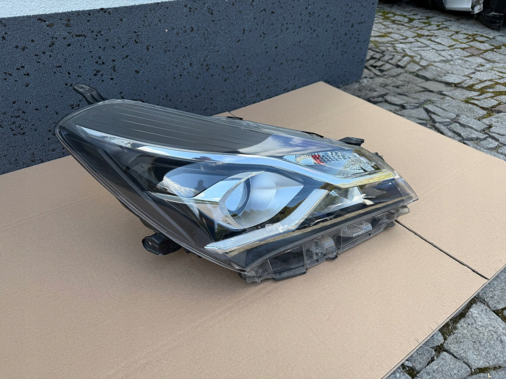 Frontscheinwerfer Toyota Yaris Rechts Scheinwerfer Headlight SCH7855544338ti