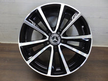 Laden Sie das Bild in den Galerie-Viewer, 4x Alufelge 18 Zoll 7.5" 5x112 52ET Glanz Schwarz A2464011602 Mercedes-Benz FEL6030699603lh