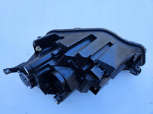 Laden Sie das Bild in den Galerie-Viewer, Frontscheinwerfer VW Taigo 2G7941006 LED Rechts Scheinwerfer Headlight
