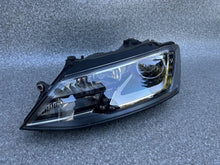 Load image into Gallery viewer, Frontscheinwerfer VW Jetta 5C7941751E LED Links Scheinwerfer Headlight SCH7979009704xy