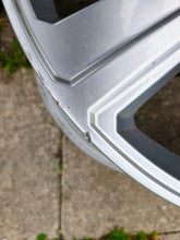 Load image into Gallery viewer, 1x Alufelge 20 Zoll 9.0" 5x112 38ET 4KE601025S Audi Rim Wheel FEL2219546640nt
