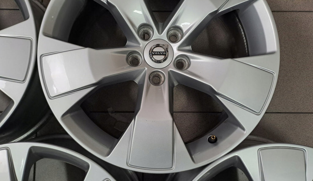 4x Alufelge 18 Zoll 7.5" 5x108 50 5ET Glanz Silber 31471553 Volvo I Rim Wheel FEL2954514586ae