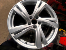 Load image into Gallery viewer, 1x Alufelge 18 Zoll 8.0" 5x112 40ET Glanz Silber 8B3601025C Audi A5 Rim Wheel FEL2793597875ia