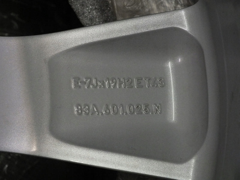 1x Alufelge 19 Zoll 7.0" 5x112 43ET Glanz Silber 83A601025N Audi Rim Wheel FEL7997161131eu