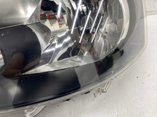 Load image into Gallery viewer, Frontscheinwerfer VW Transporter 7E1941015H Ein Stück (Rechts oder Links)