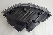 Load image into Gallery viewer, Frontscheinwerfer VW Transporter 7E1941016R Rechts Scheinwerfer Headlight