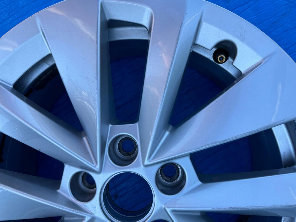 1x Alufelge 16 Zoll 6.0" 5x100 38ET 657601025AJ Skoda Rim Wheel FEL6185103047ll