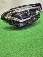 Laden Sie das Bild in den Galerie-Viewer, Frontscheinwerfer Mercedes-Benz W247 A2479065006 LED Rechts Headlight SCH2199227303uf